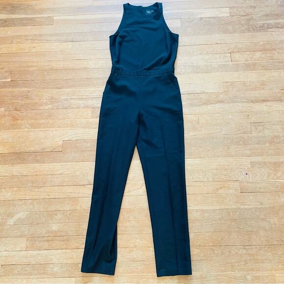 ASOS black sleeveless open back jumpsuit size 4 b21 - Picture 1 of 4